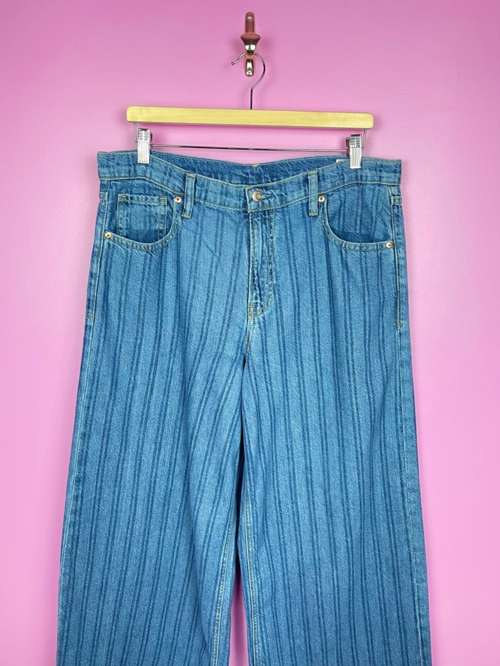 GAP UltraSoft Baggy Jeans Indigo Stripe Mid Rise Tencel Blend Women’s 31 Short - Picture 4 of 16